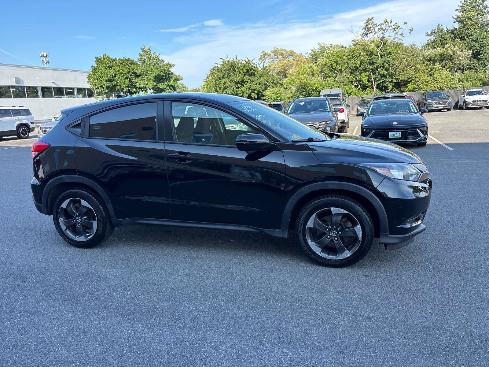 Used 2018 Honda HR-V EX image 6