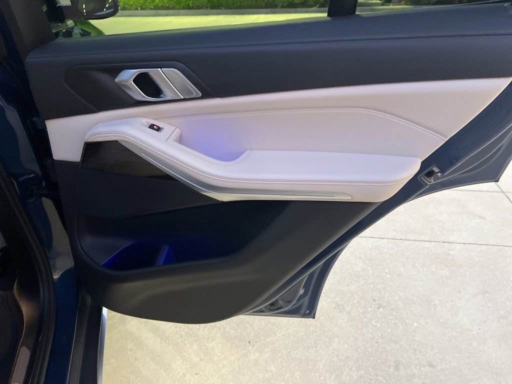 Used 2020 BMW X5 sDrive40i w/ Luxury Seating Package RWD image 58