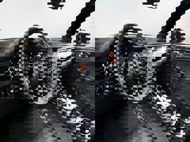 New 2025 Porsche Macan Turbo image 4