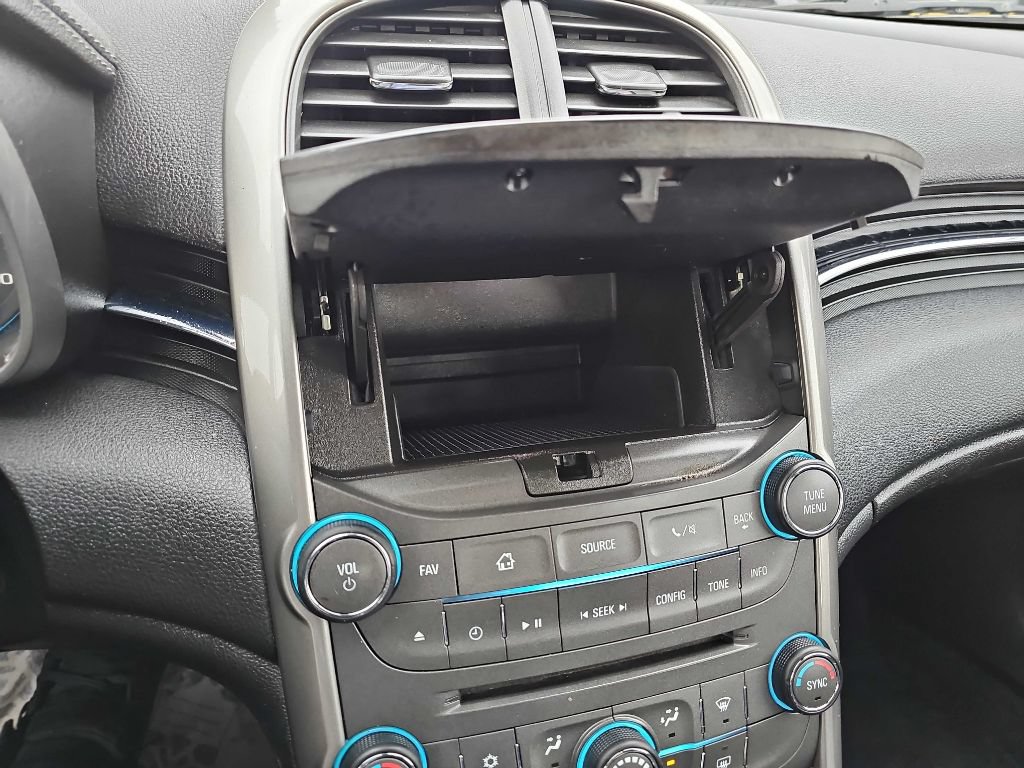 Used 2013 Chevrolet Malibu LT FWD image 19