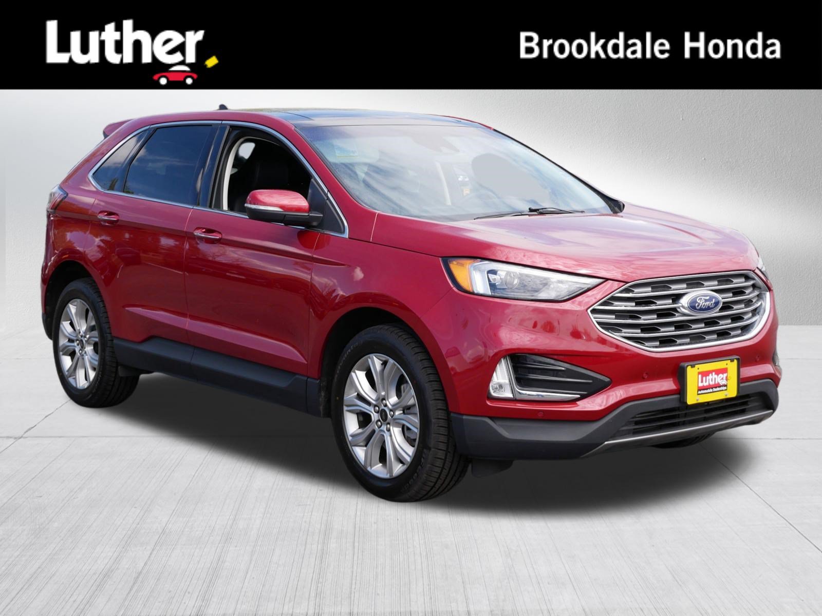 Used 2023 Ford Edge Titanium w/ Class II Trailer Tow Package AWD/4WD image 1