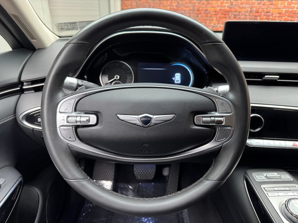 Used 2025 Genesis GV70 2.5T AWD/4WD image 13