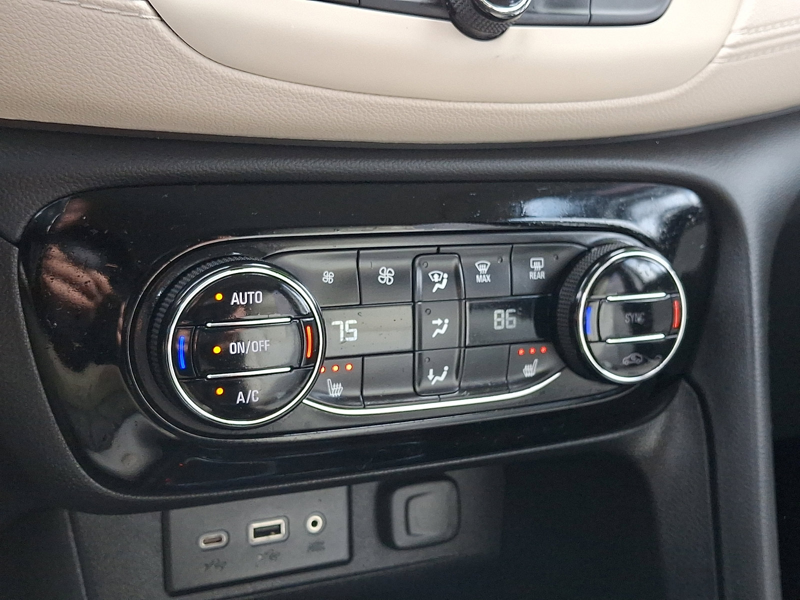 Certified 2023 Buick Encore GX Select image 15