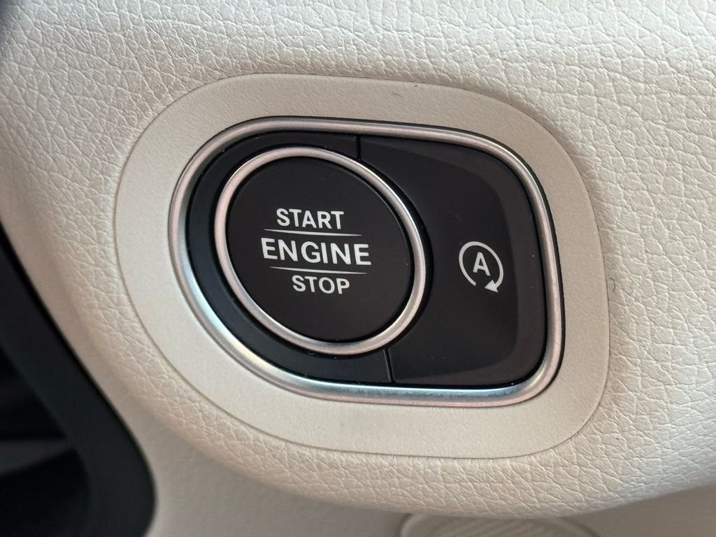 Used 2026 Mercedes-Benz GLS 450 4MATIC image 27