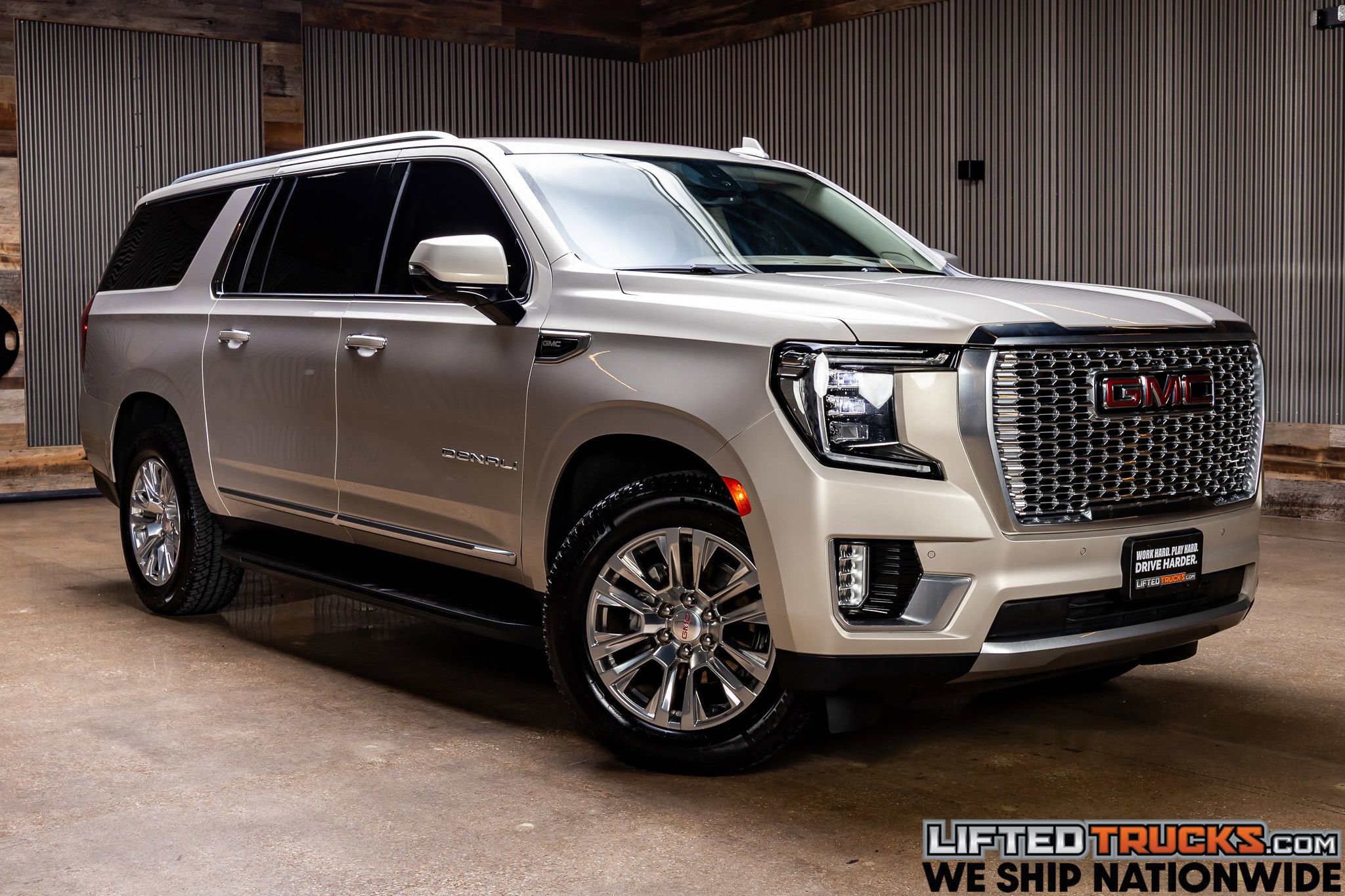 Used 2021 GMC Yukon XL Denali w/ LPO, Illumination Package image 1