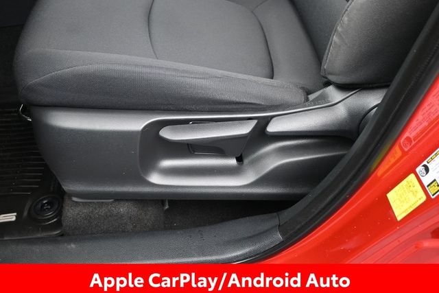 Certified 2022 Toyota Corolla Cross LE w/ Moonroof Package AWD/4WD image 19