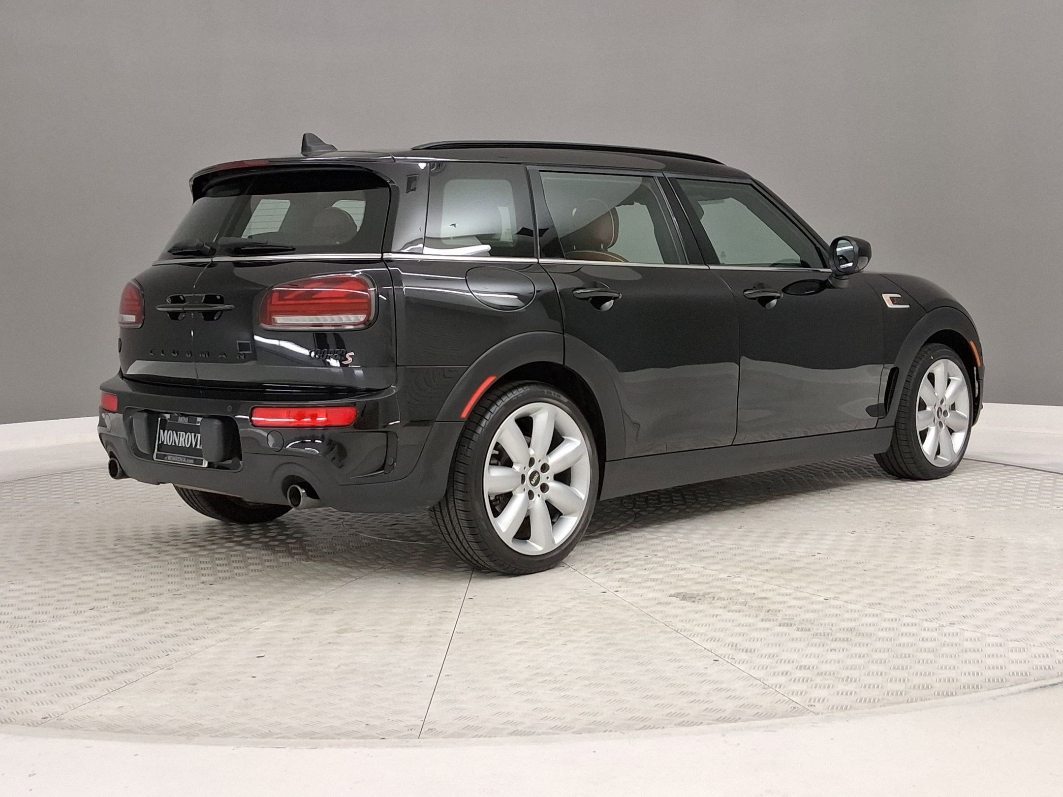 Certified 2024 MINI Cooper Clubman S image 7