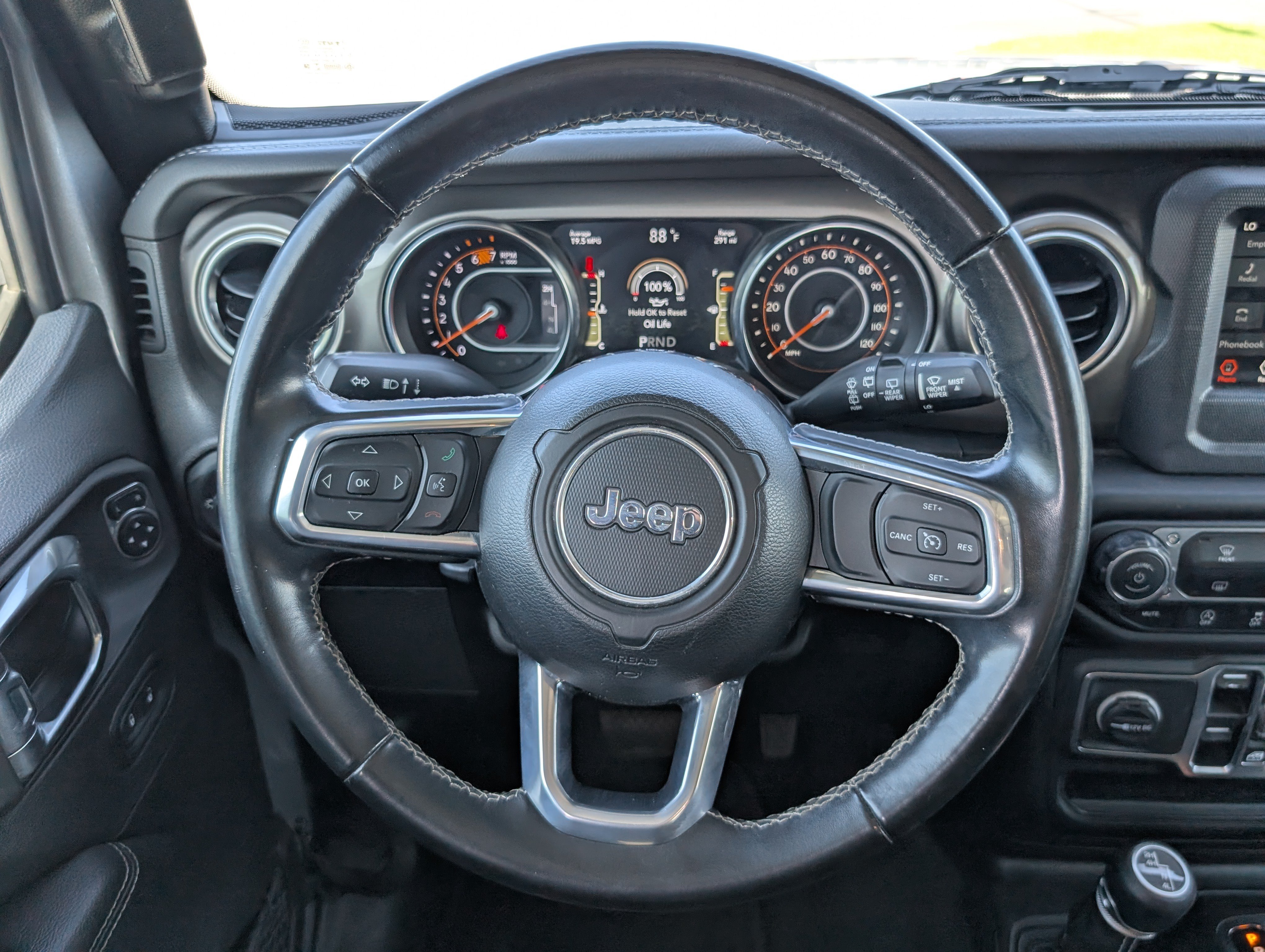 Used 2021 Jeep Wrangler Unlimited Sahara AWD/4WD image 16