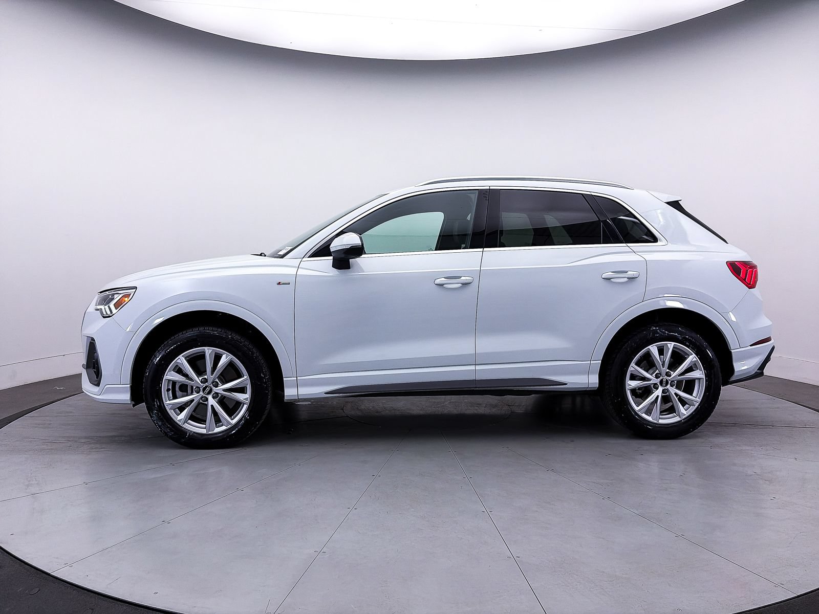 Used 2022 Audi Q3 2.0T Premium Plus AWD/4WD image 40