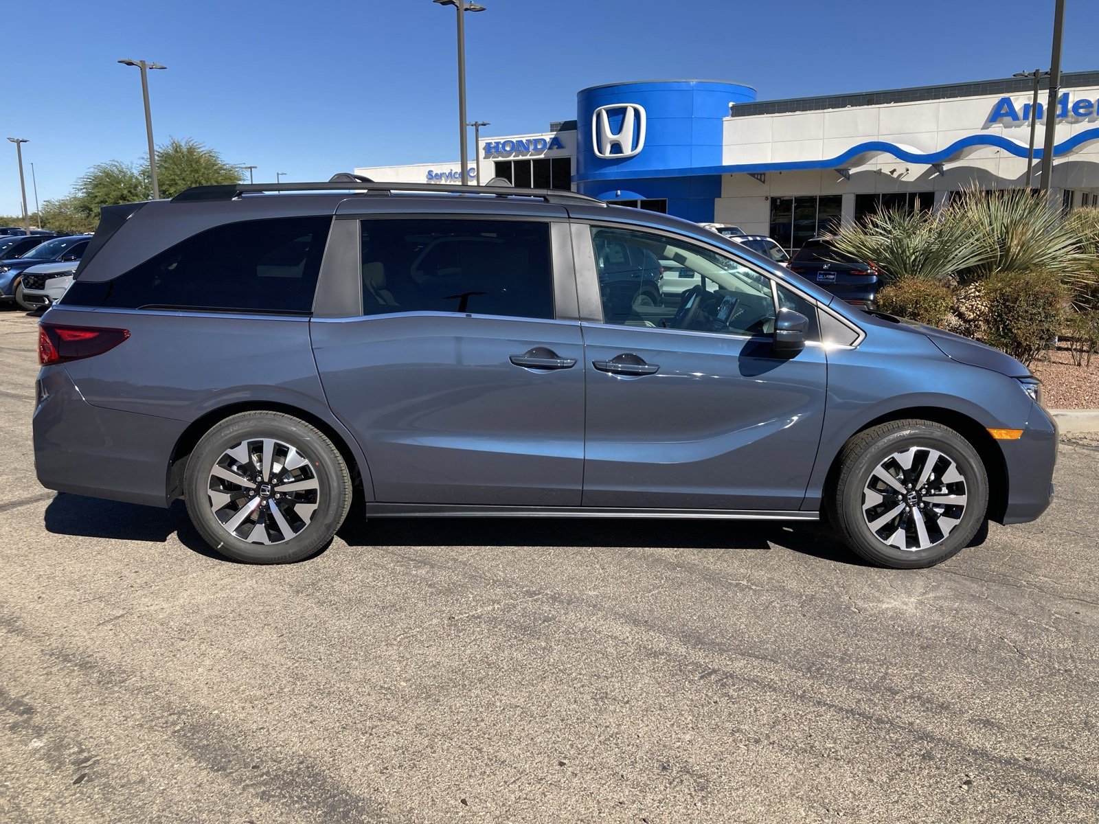 New 2026 Honda Odyssey EX-L image 4