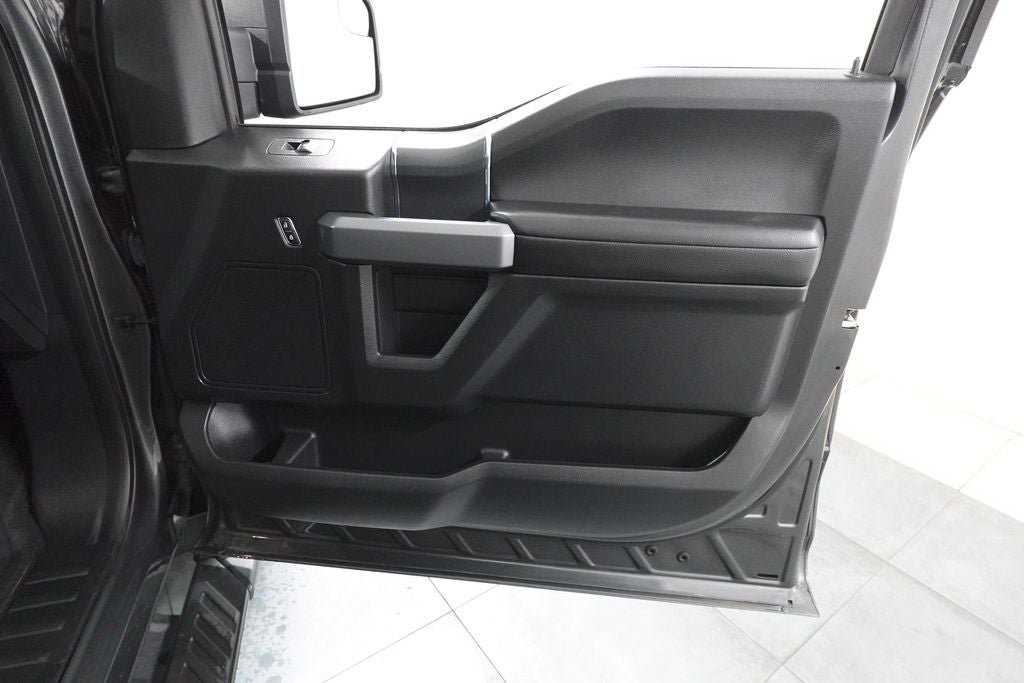Used 2018 Ford F150 XLT w/ Equipment Group 302A Luxury AWD/4WD image 31