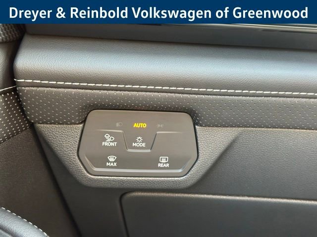 New 2026 Volkswagen Atlas Cross Sport SEL R-Line image 16