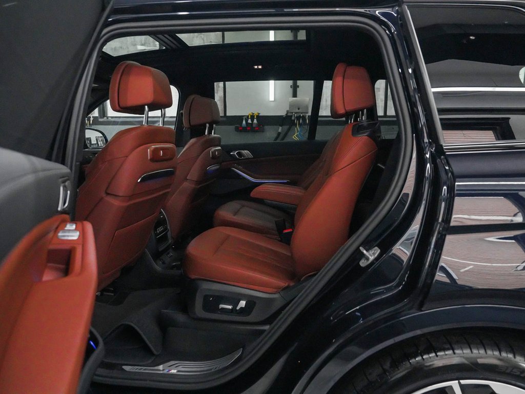 Used 2023 BMW X7 M60i w/ Executive Package image 32