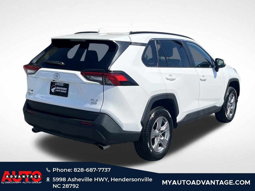 Used 2024 Toyota RAV4 XLE w/ Convenience Package image 3