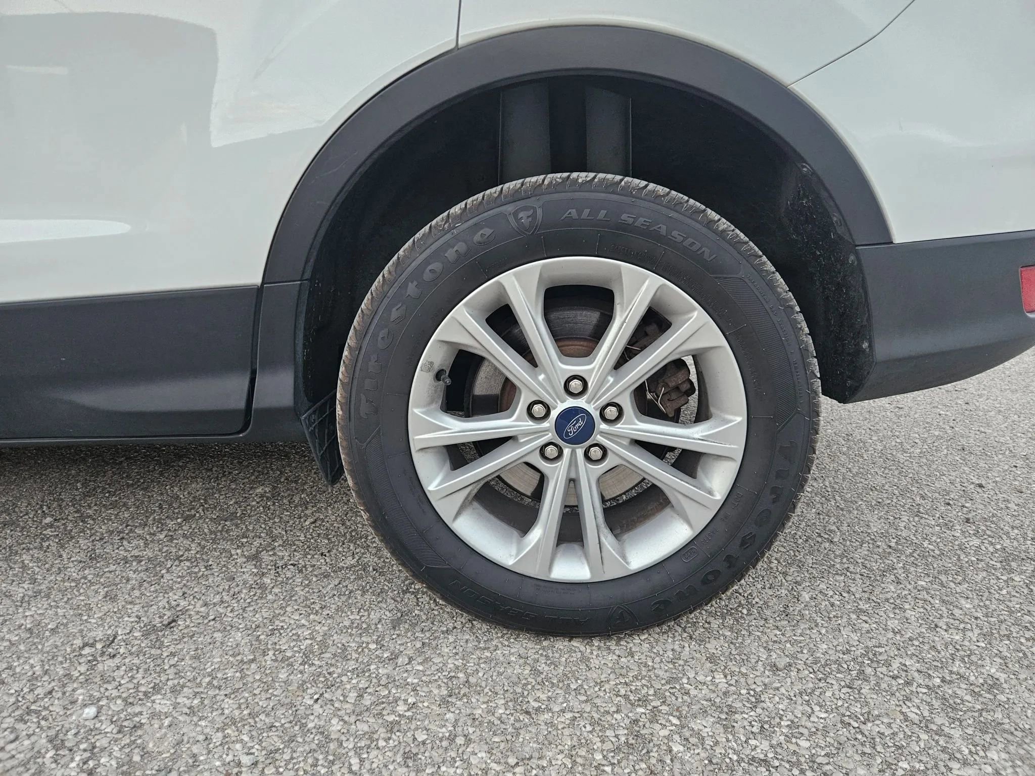 Used 2018 Ford Escape SE w/ SE Sync 3 Package image 12