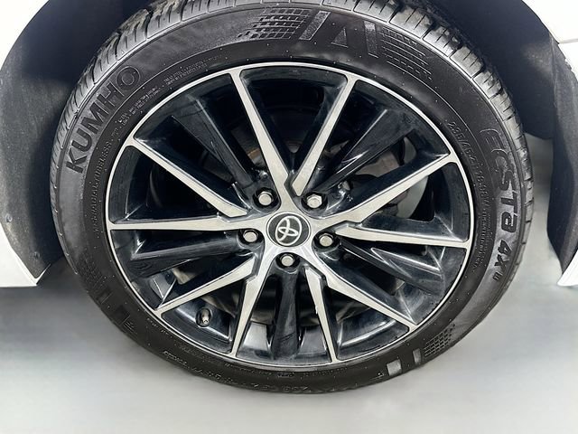 Used 2024 Toyota Camry SE FWD image 28