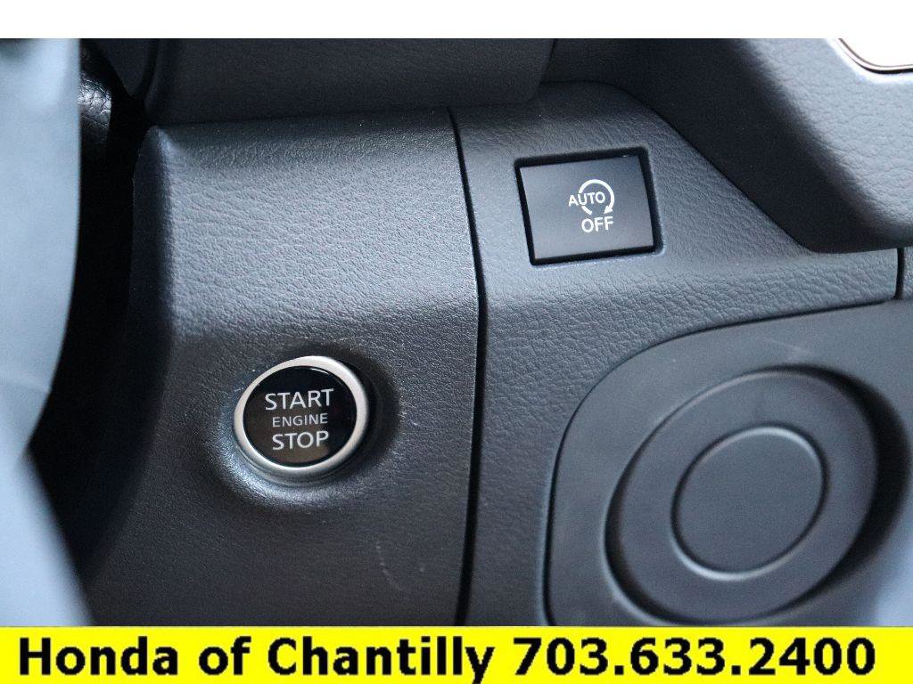 Used 2025 Nissan Frontier SV w/ SV Convenience Package image 19