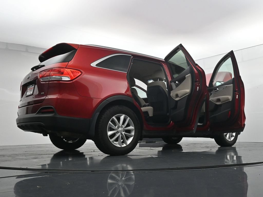 Used 2017 Kia Sorento AWD w/ LX Convenience Package image 43