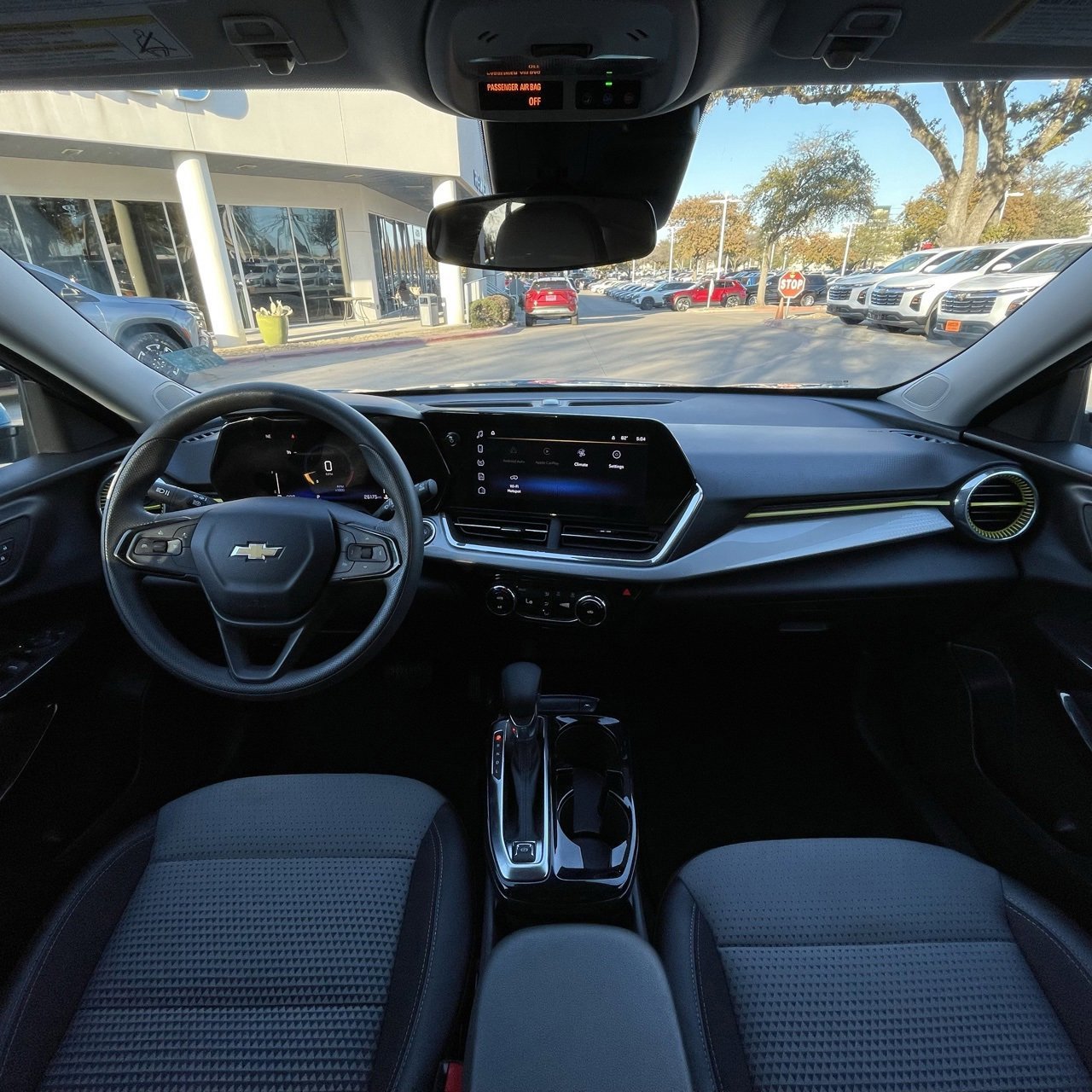 Used 2025 Chevrolet Trax LT image 11