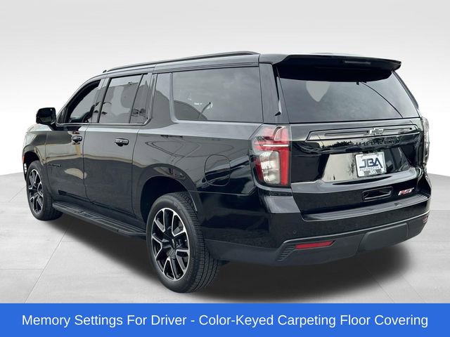 Used 2024 Chevrolet Suburban RST w/ Luxury Package image 23