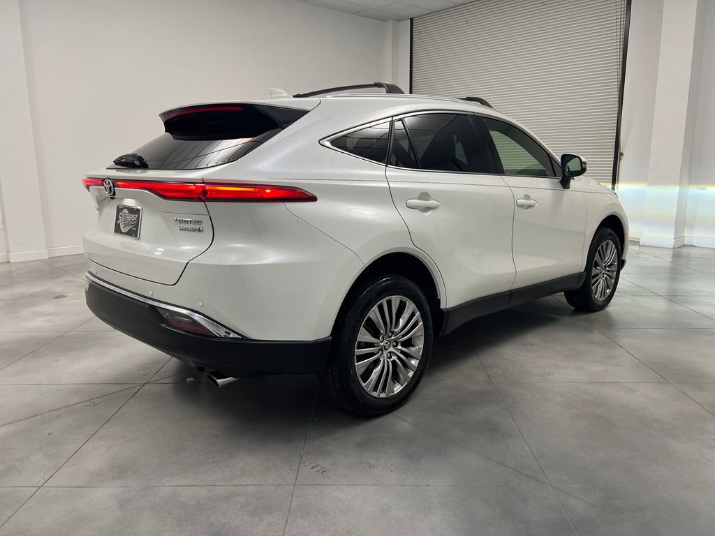 Used 2022 Toyota Venza Limited AWD/4WD image 7