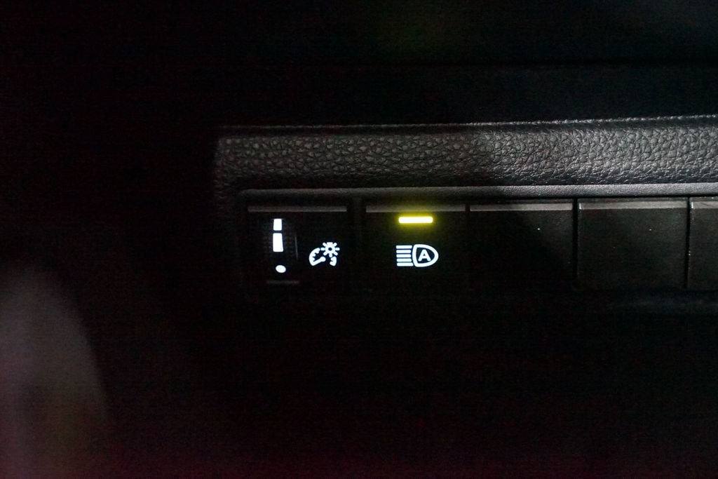 Certified 2023 Toyota Corolla LE image 22