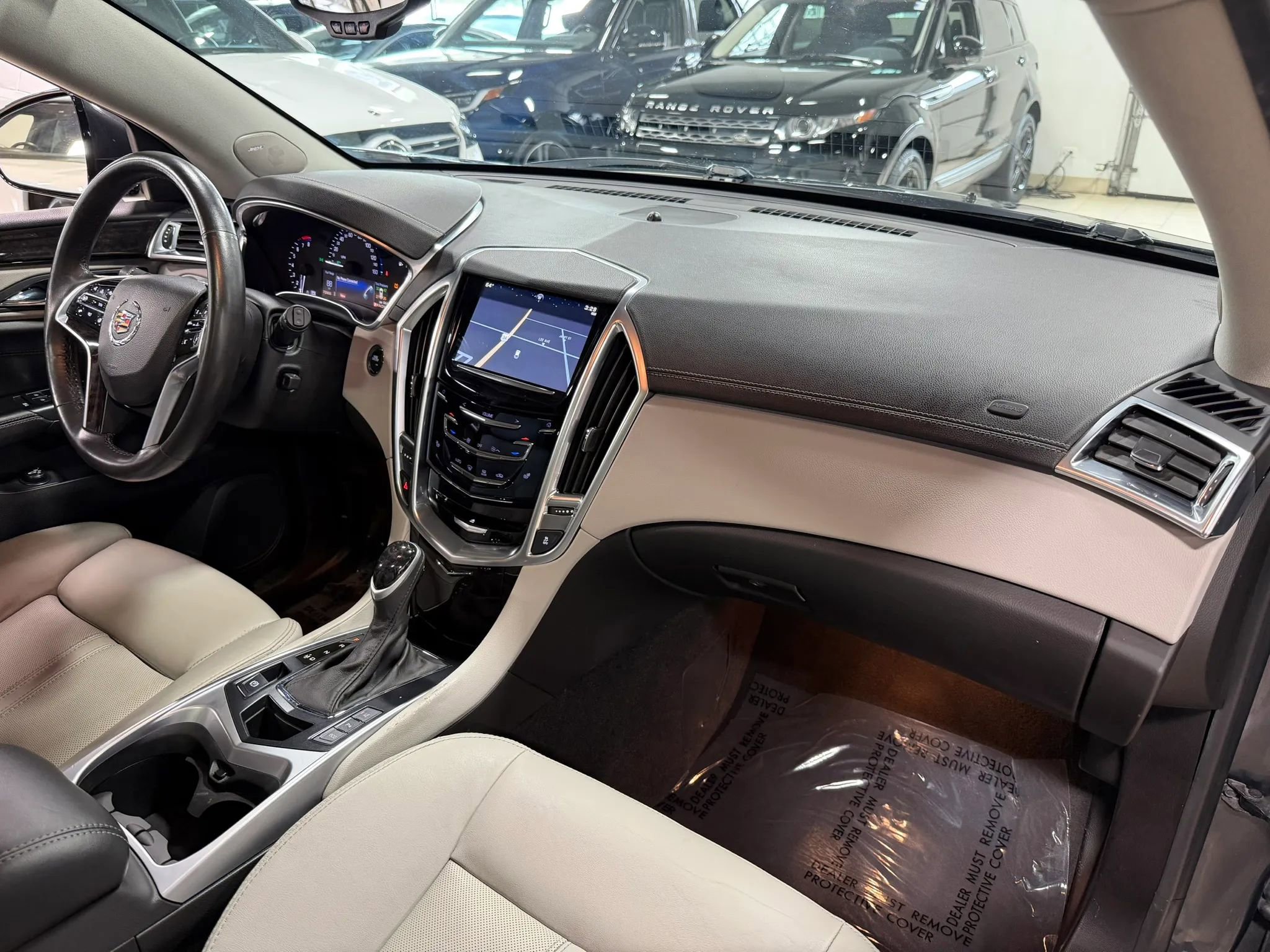 Used 2015 Cadillac SRX Luxury w/ Driver Awareness Package AWD/4WD image 14