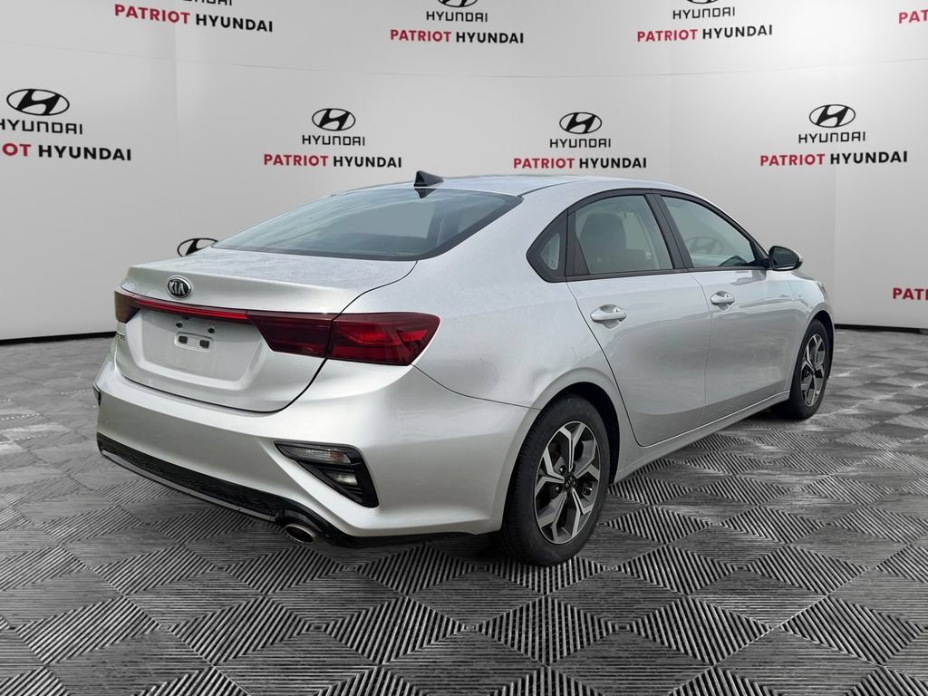 Used 2021 Kia Forte LXS FWD image 3