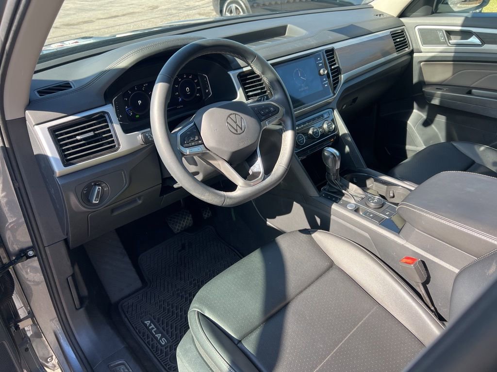 Used 2022 Volkswagen Atlas SE image 14