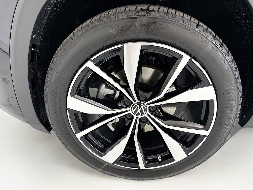 New 2026 Volkswagen Atlas SEL Premium R-Line image 30