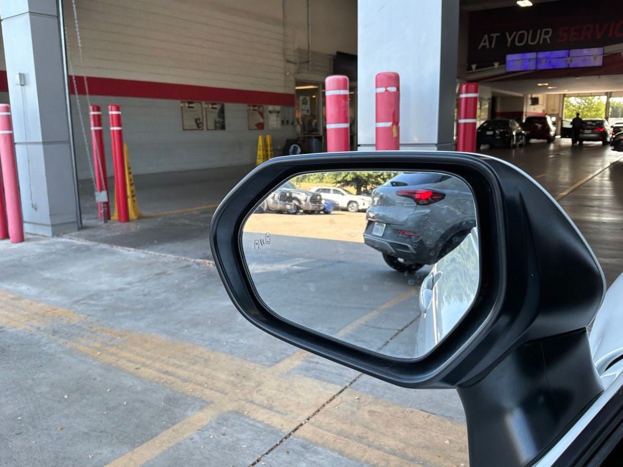 Used 2025 Toyota Camry LE FWD image 18