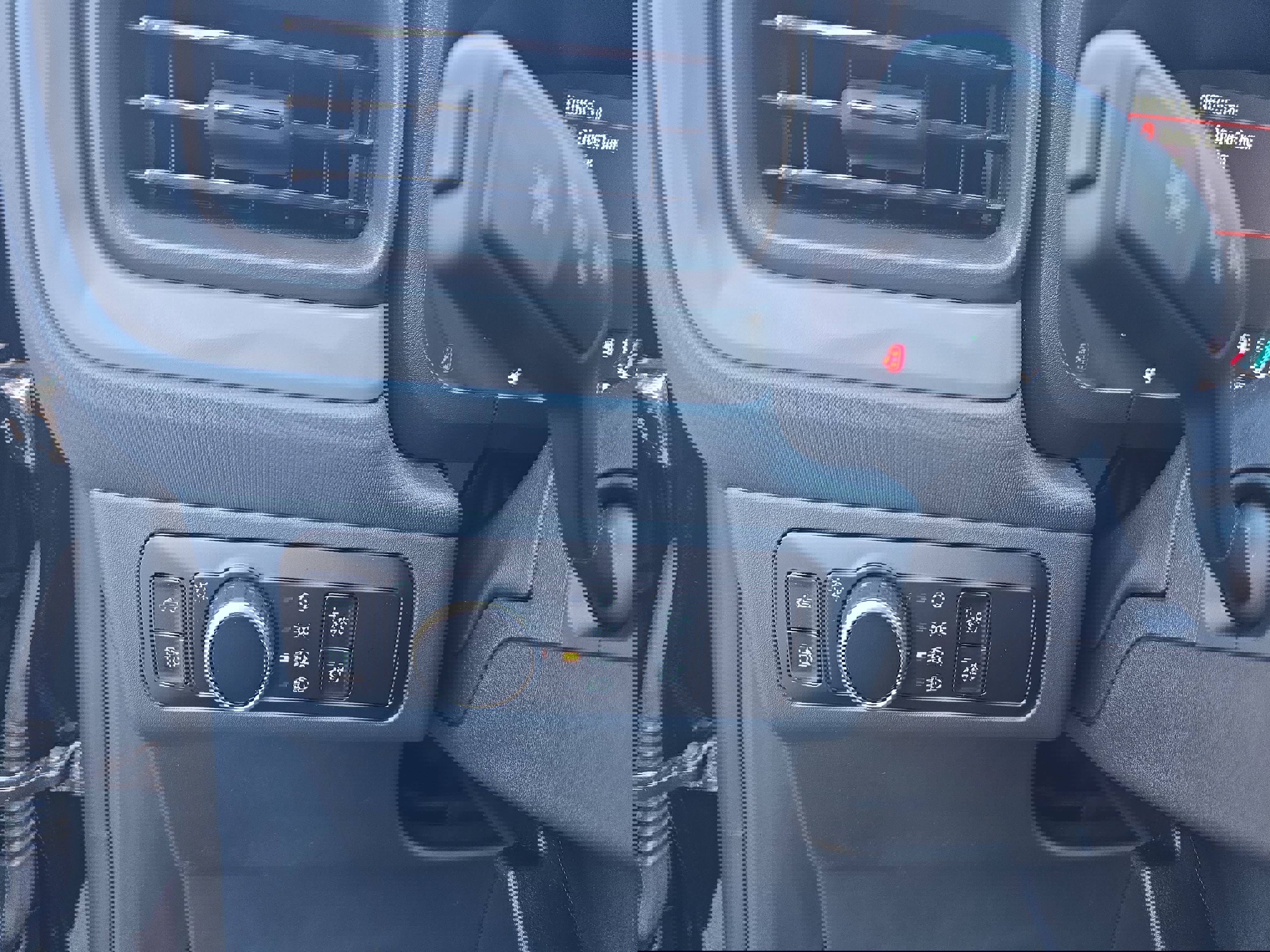 Used 2023 Ford Maverick XL image 27