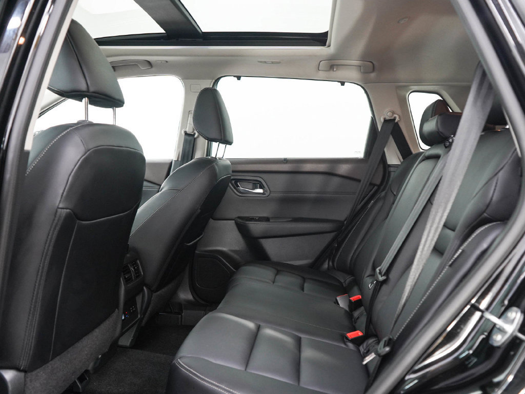 Used 2023 Nissan Rogue SL w/ SL Premium Package AWD/4WD image 15