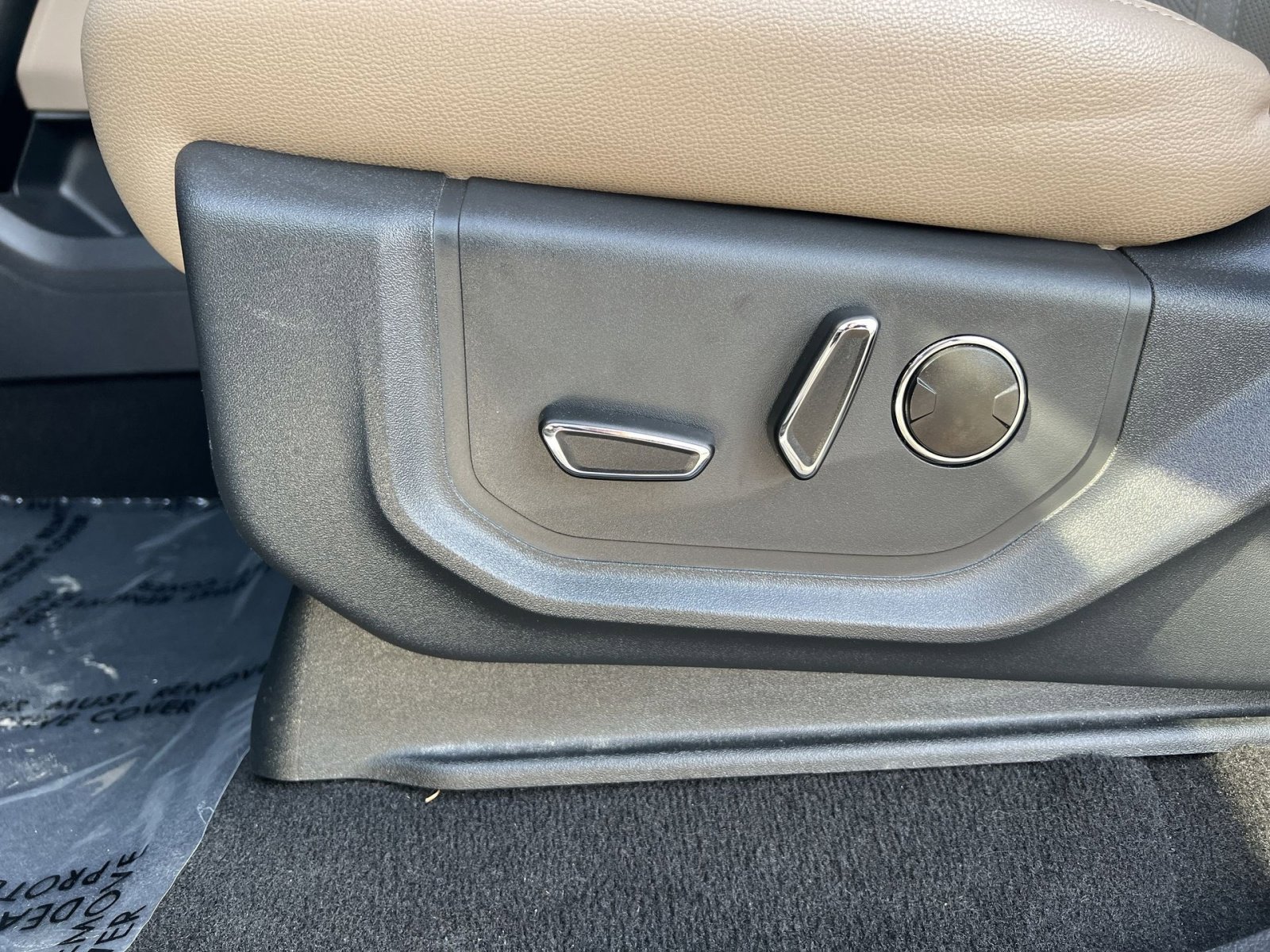 Used 2024 Ford Expedition Max Limited image 14