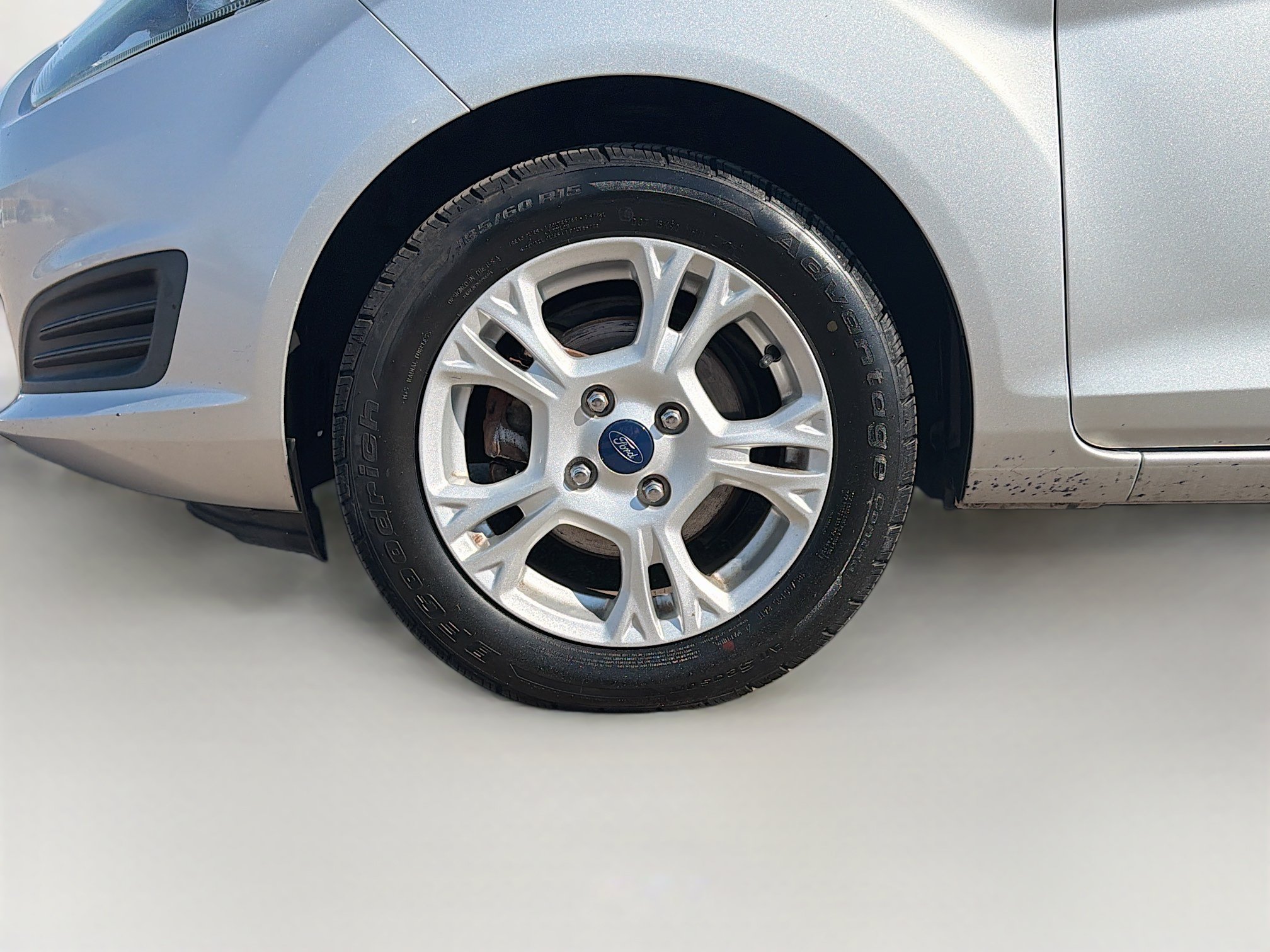 Used 2015 Ford Fiesta SE FWD image 11