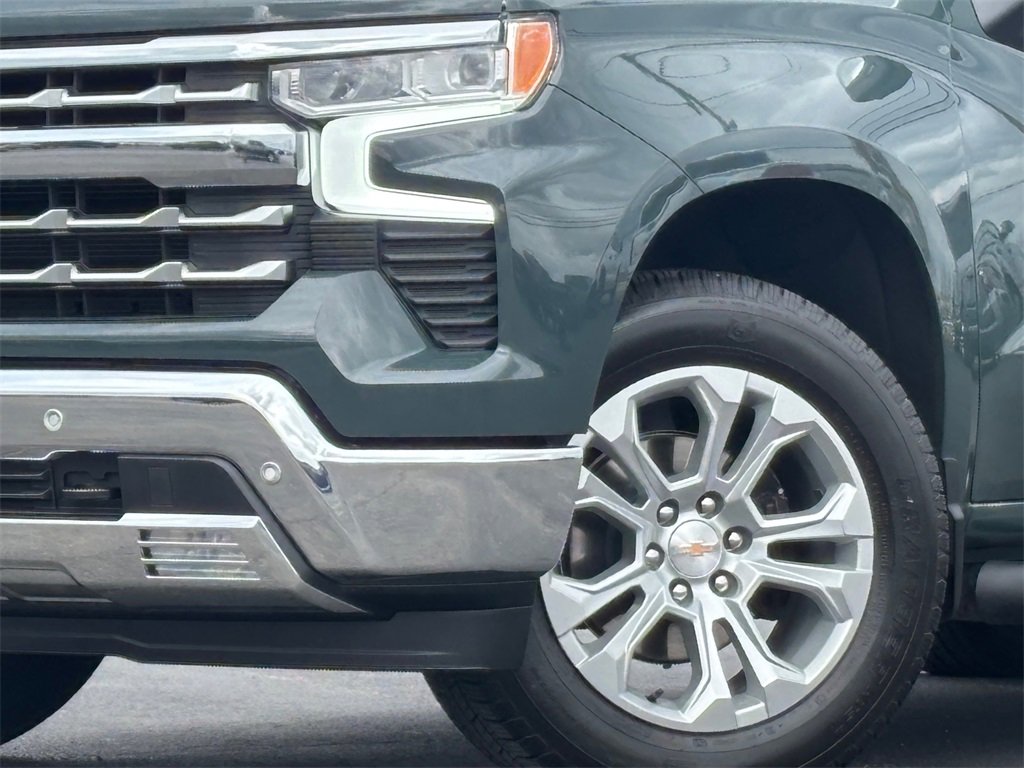 Certified 2025 Chevrolet Silverado 1500 LTZ image 2