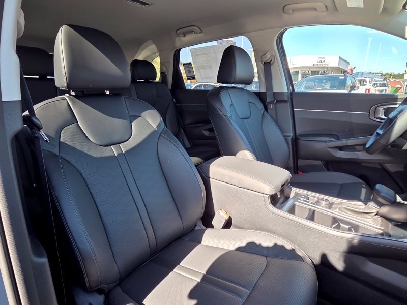 New 2026 Kia Sorento S AWD/4WD image 14