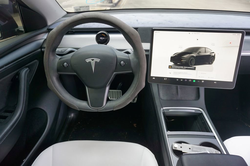 Used 2023 Tesla Model Y Long Range image 5