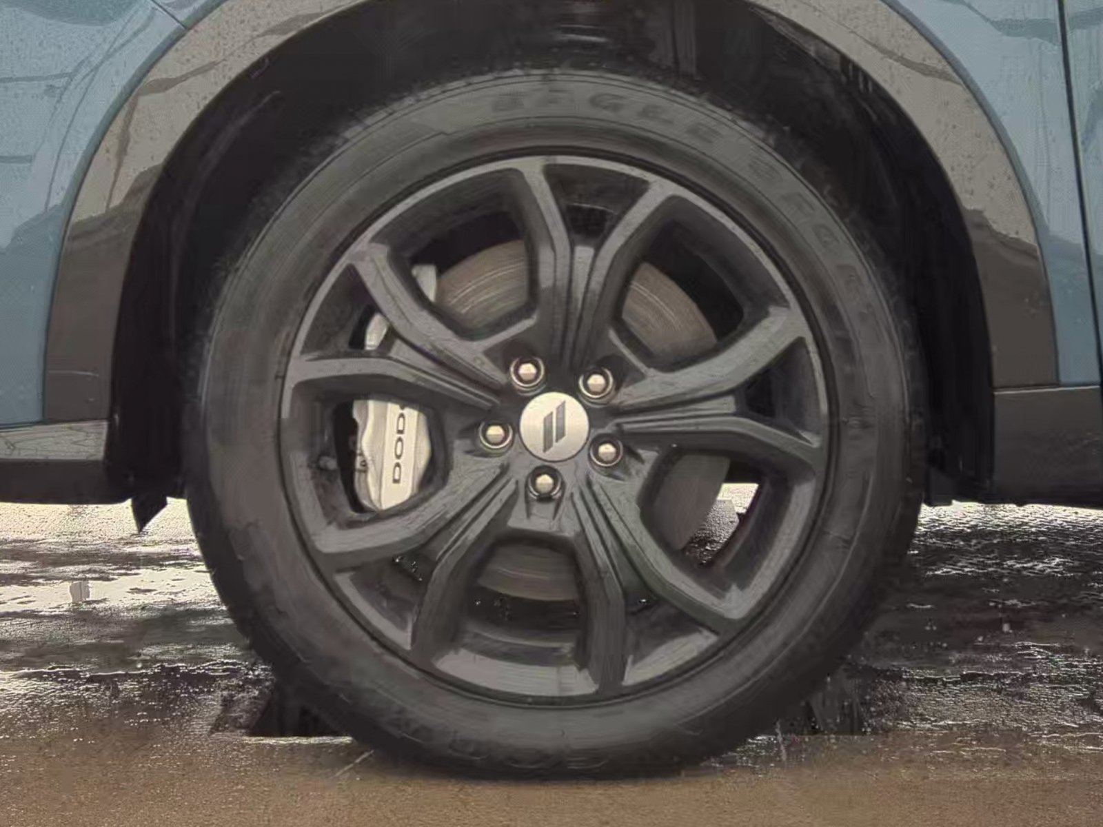 Used 2024 Dodge Hornet R/T w/ R/T Blacktop Package image 9