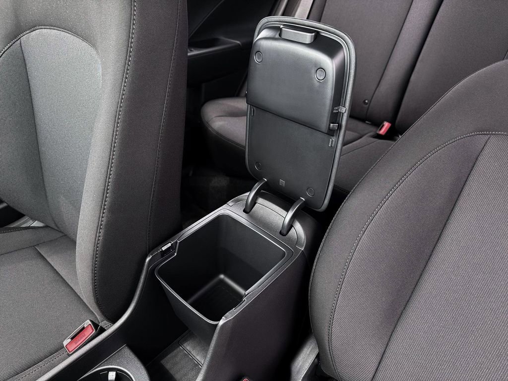 New 2026 Hyundai Kona SE image 19