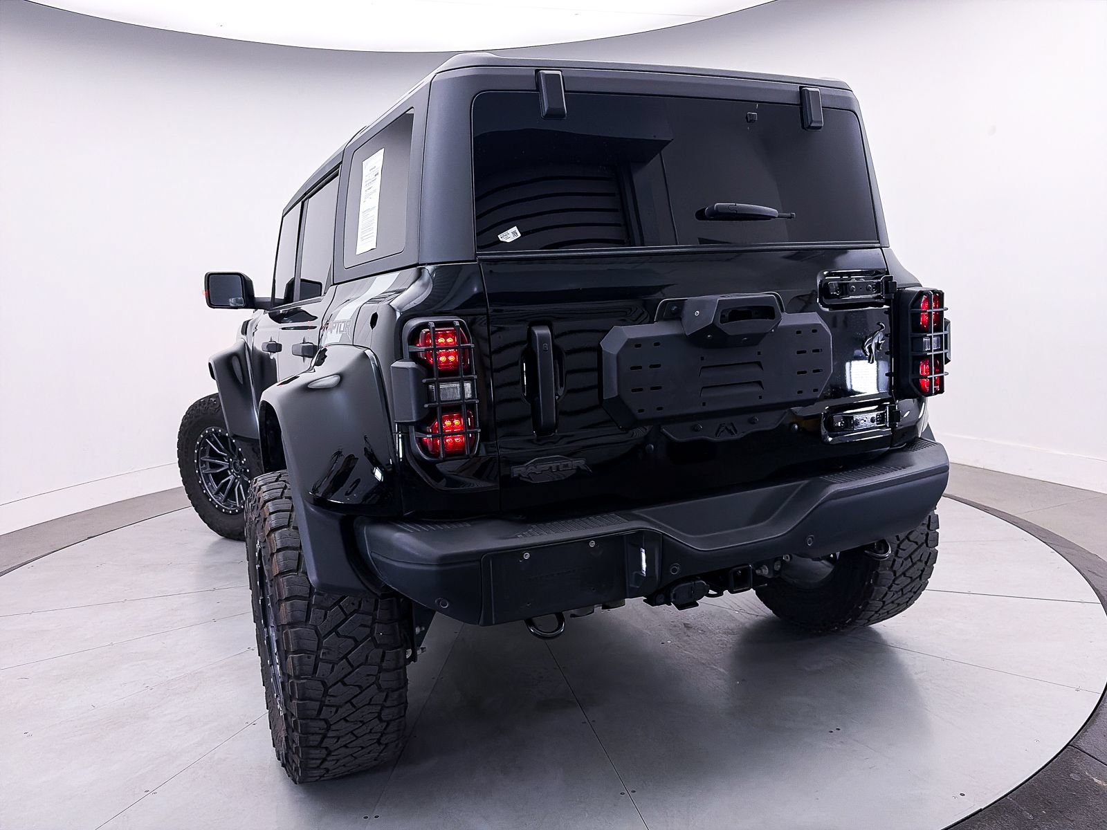 Used 2024 Ford Bronco Raptor w/ Interior Carbon Fiber Pack 6 AWD/4WD image 6