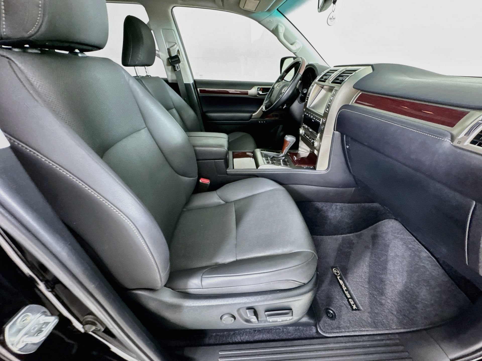 Used 2019 Lexus GX 460 Premium AWD/4WD image 31