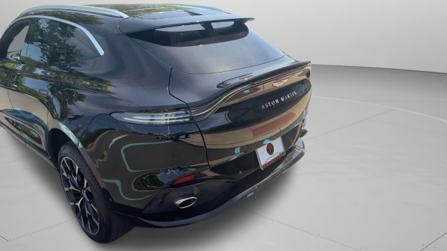 Used 2021 Aston Martin DBX AWD/4WD image 14