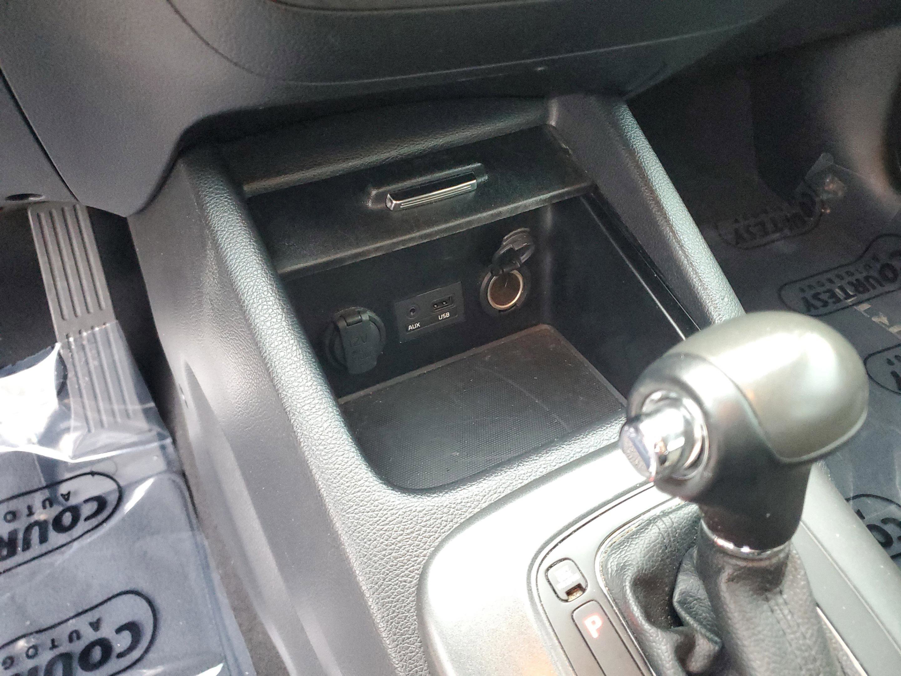 Used 2015 Kia Forte EX image 24