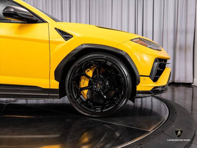 Used 2024 Lamborghini Urus Performante AWD/4WD image 22