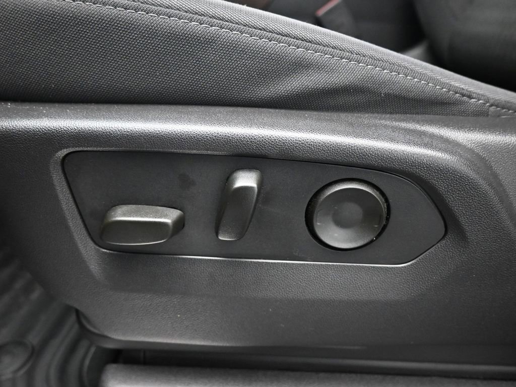 Used 2024 Chevrolet Silverado 1500 RST w/ Z71 Off-Road Package image 11