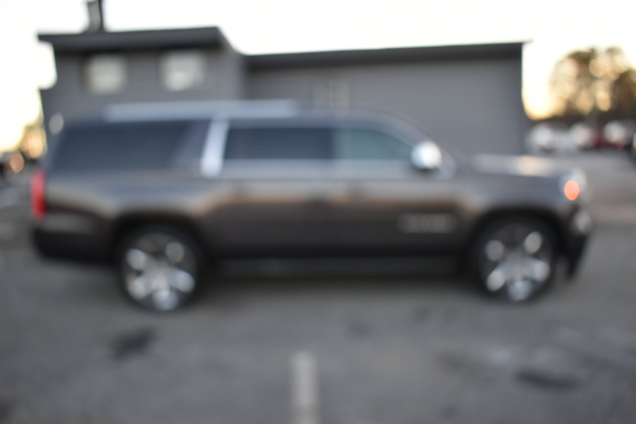 Used 2015 Chevrolet Suburban LTZ image 5