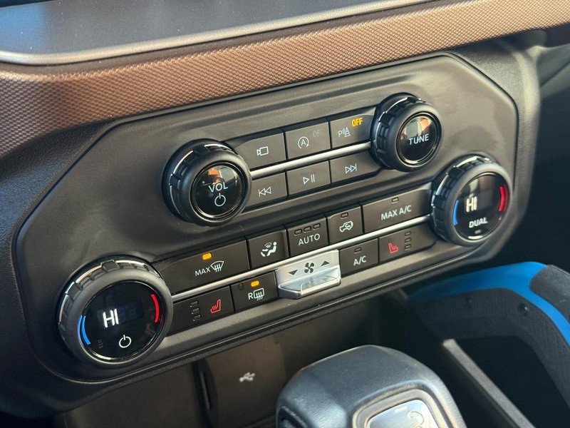 Used 2023 Ford Bronco Outer Banks image 28