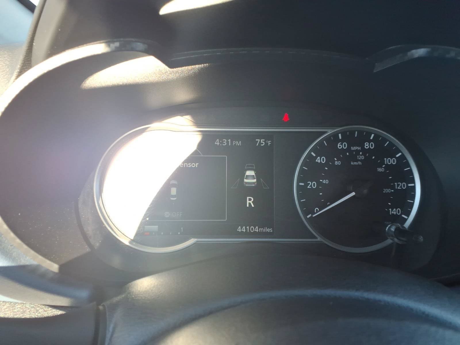 Used 2025 Nissan Versa SV FWD image 19