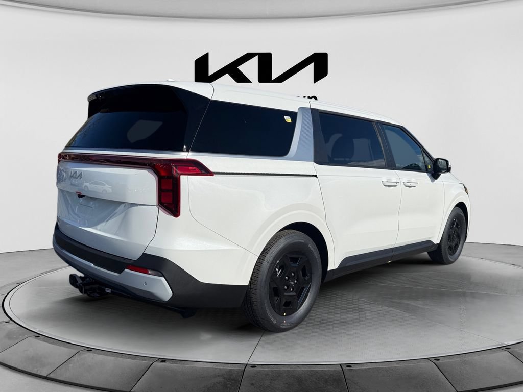New 2026 Kia Carnival LX FWD image 5